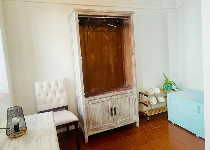 Casa Puerta De Almocabar